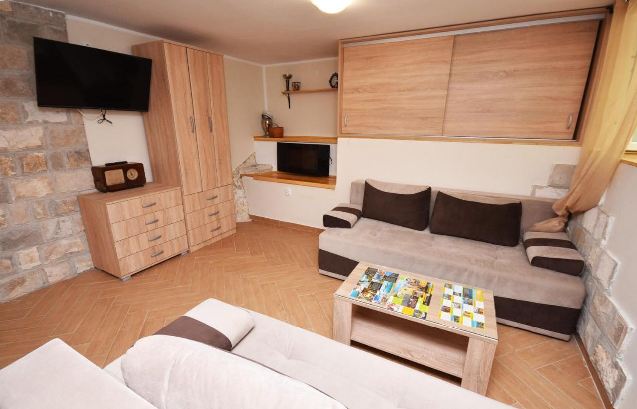 Vila Kula 1830 Apartments Herceg Novi Ngoại thất bức ảnh