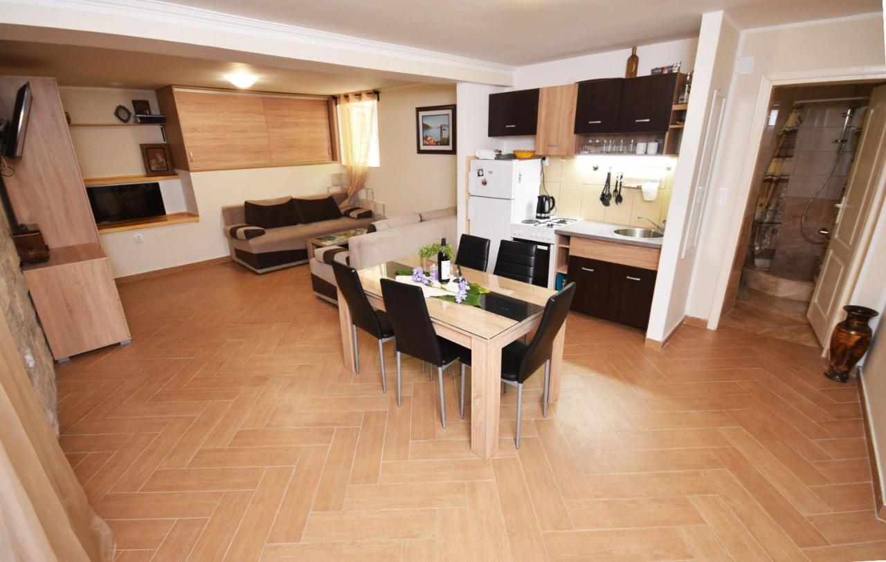 Vila Kula 1830 Apartments Herceg Novi Ngoại thất bức ảnh