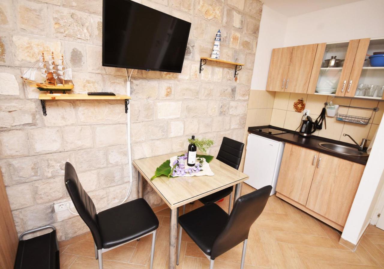 Vila Kula 1830 Apartments Herceg Novi Ngoại thất bức ảnh